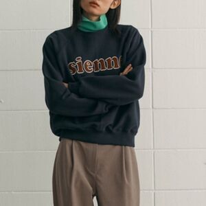 Sienne Patch Sweatshirts Navy SZ M NWT IN PACKAGING‎